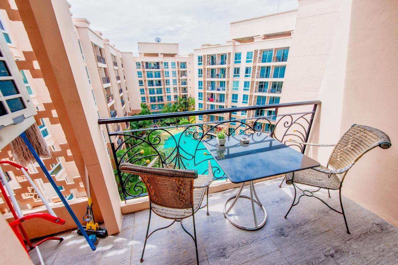 Atlantis Residence Jomtien Beach Buitenkant foto